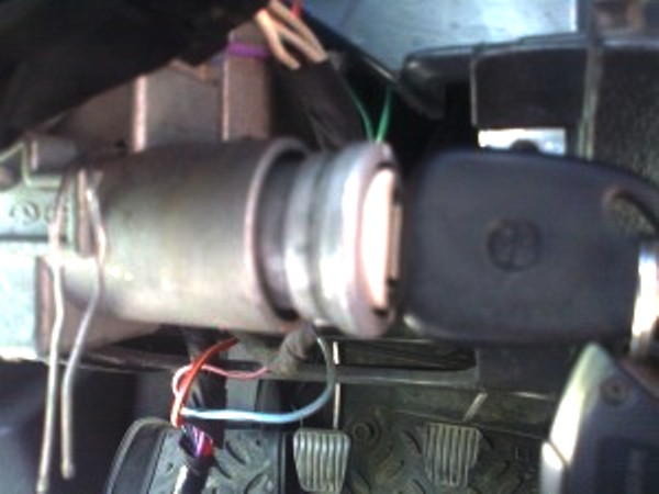 Замена и ремонт замка зажигания (контактной группы и личинки) Daewoo Nexia и Matiz: видео