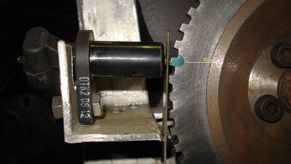 Расположение и принцип работы датчика коленвала: где находится контроллер положения коленчатого вала Расположение и принцип работы датчика коленвала: где находится контроллер положения коленчатого вала