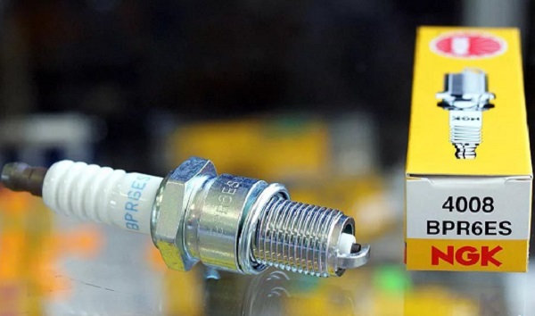 Свечи зажигания NGK (НЖК): подбор по автомобилю, маркировка, иридиевые и платиновые изделия, отзывы