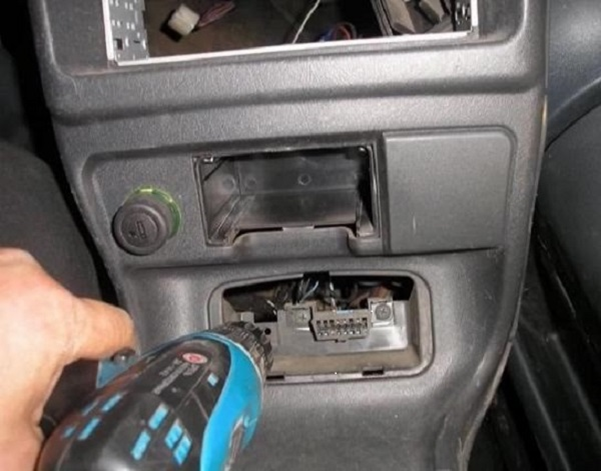 Меняем самостоятельно радиатор печки ВАЗ 2114