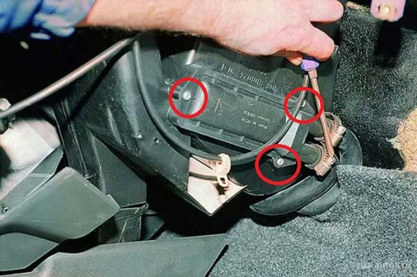 Меняем самостоятельно радиатор печки ВАЗ 2114