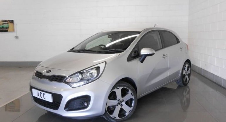 Самостоятельная замена тормозных колодок Kia Rio 3