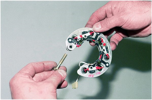 Неисправности генератора ВАЗ 2105 и их устранение