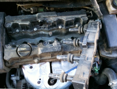 Самостоятельная замена свечей зажигания на автомобиле Citroen С4 Самостоятельная замена свечей зажигания на автомобиле Citroen С4