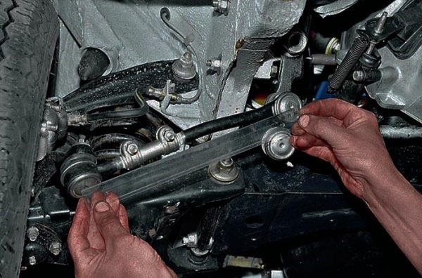 Неисправности и замена рулевых тяг ВАЗ 2107 в домашних условиях