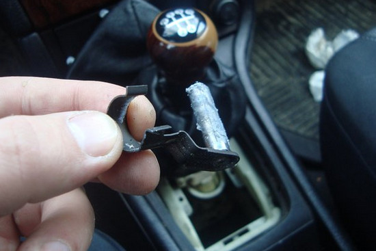 Устранение люфта кулисы на автомобиле Opel Astra