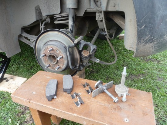 Самостоятельная замена задних тормозных колодок на автомобиле Opel Аstra