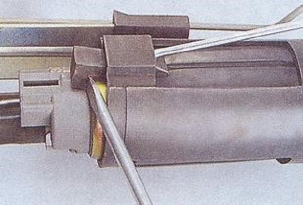 Диагностика и самостоятельный ремонт электрического бензонасоса ВАЗ 2108 Диагностика и самостоятельный ремонт электрического бензонасоса ВАЗ 2108
