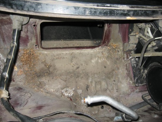 Самостоятельная чистка испарителя кондиционера на авто Audi 100