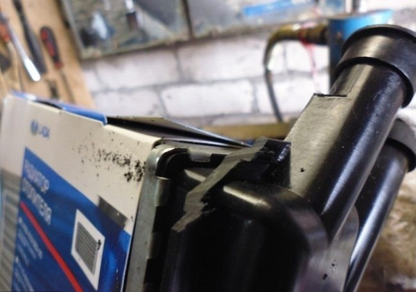 Меняем самостоятельно радиатор печки на Нива Шевроле