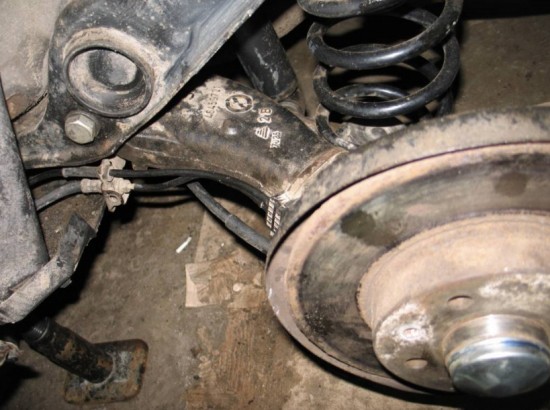 Самостоятельная замена подшипников в заднем рычаге автомобиля Fiat Marea Самостоятельная замена подшипников в заднем рычаге автомобиля Fiat Marea