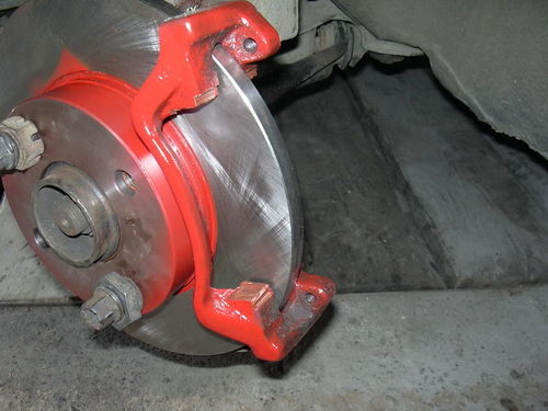 Основные неполадки, возникающие в тормозной системе современного автомобиля Основные неполадки, возникающие в тормозной системе современного автомобиля