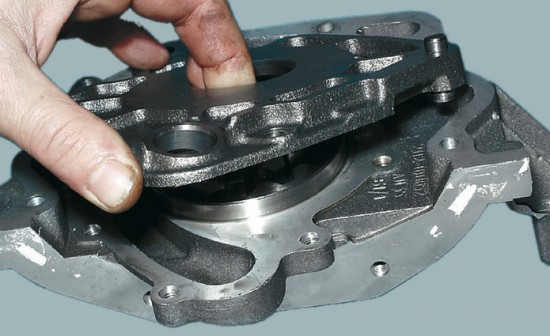 Снятие и ремонт масляного насоса на автомобиле ВАЗ 2115 своими руками Снятие и ремонт масляного насоса на автомобиле ВАЗ 2115 своими руками