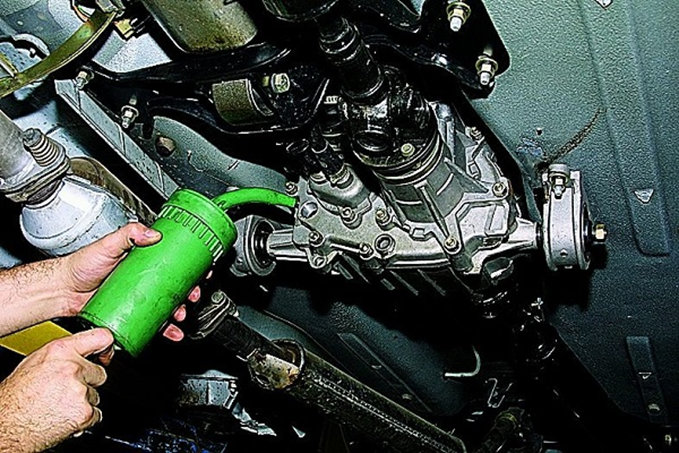 Полная замена масла на ВАЗ 21213 во всех агрегатах