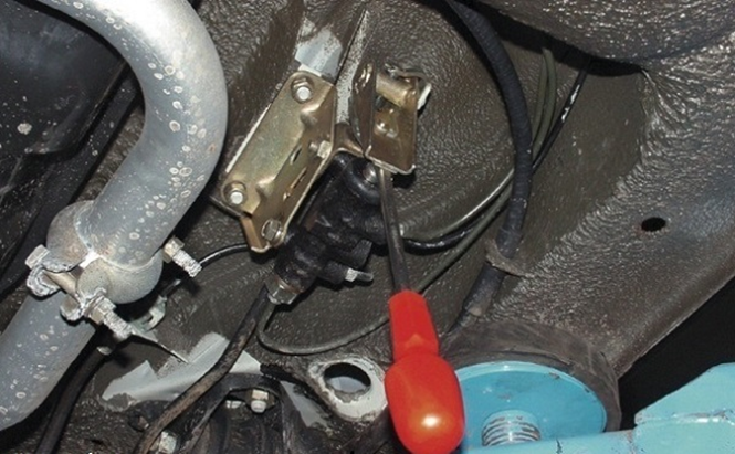 Ремонт тормозов ВАЗ 2109: прокачиваем тормозную систему Ремонт тормозов ВАЗ 2109: прокачиваем тормозную систему