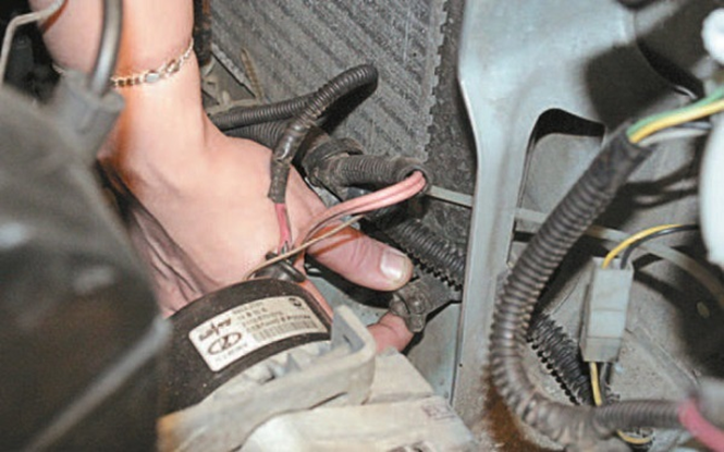 Как самостоятельно поменять радиатор охлаждения Нива Шевроле