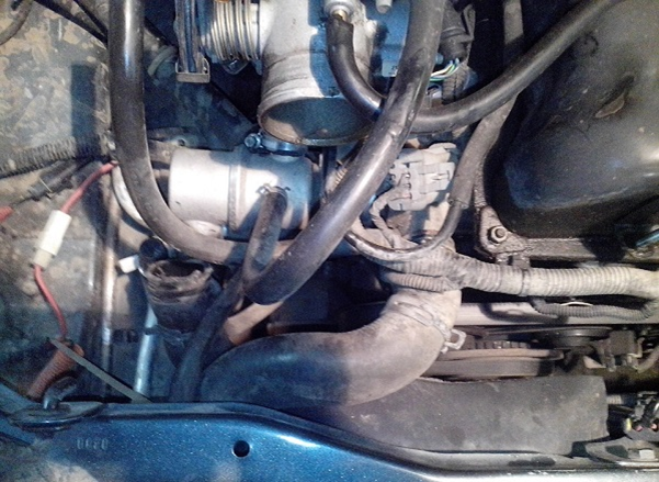 Как самостоятельно поменять радиатор охлаждения Нива Шевроле