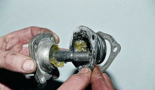 Диагностика и ремонт шаровых опор ВАЗ 2106