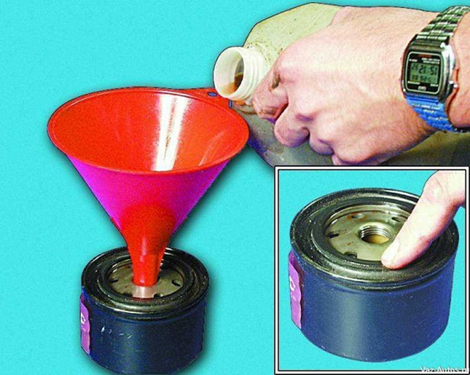 Замена масляного фильтра и масла в двигателе ВАЗ 2112 Замена масляного фильтра и масла в двигателе ВАЗ 2112