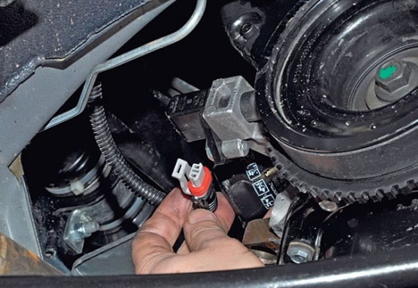 Как самостоятельно заменить ремень ГРМ на Лада Гранта