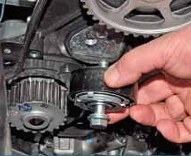 Как самостоятельно заменить ремень ГРМ на Лада Гранта