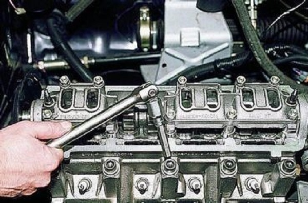 Как заменить прокладку ГБЦ на ВАЗ 2114