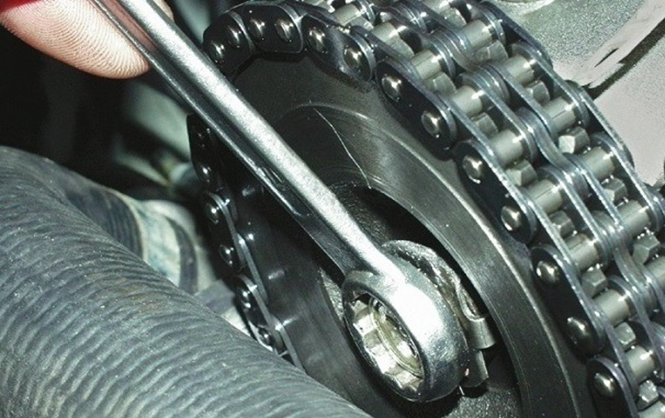 Ремонт цепного привода ГРМ на ВАЗ 2101