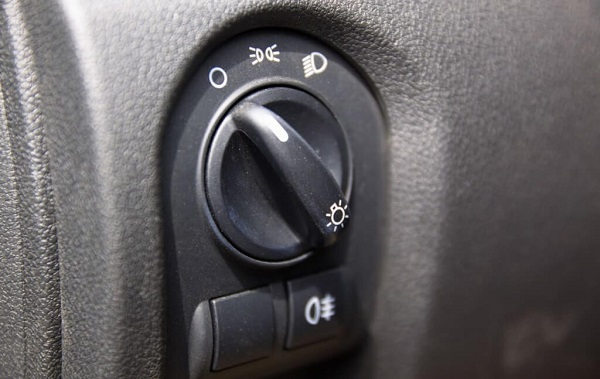 Не работает гидрокорректор фар на Лада Гранта: ремонт или замена Не работает гидрокорректор фар на Лада Гранта: ремонт или замена