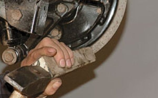 Как поменять подшипник полуоси на Нива Шевроле