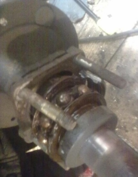 Как поменять подшипник полуоси на Нива Шевроле