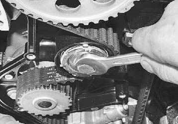 Меняем самостоятельно прокладку ГБЦ на Лада Приора