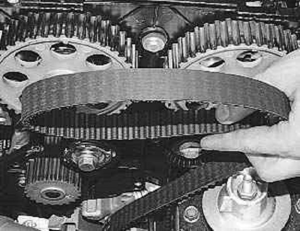 Меняем самостоятельно прокладку ГБЦ на Лада Приора