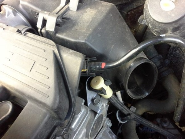 Как заменить воздушный фильтр на Лада Ларгус в домашних условиях