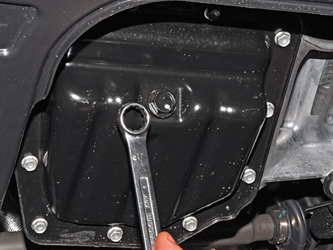 Самостоятельно меняем масло на автомобиле Киа Рио Самостоятельно меняем масло на автомобиле Киа Рио