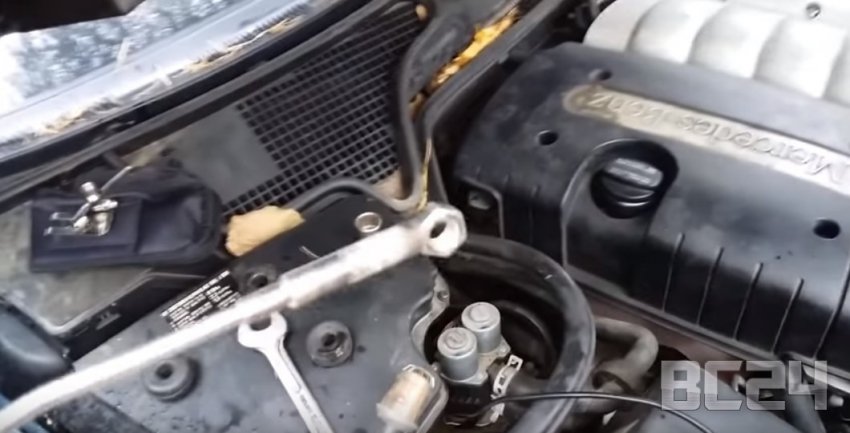 Как поменять амортизаторы своими руками - инструкции и видео