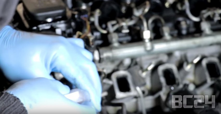 Как уменьшить расход масла в двигателе (масложор) своими руками