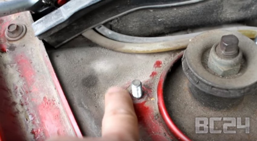 Зачем нужна распорка кузова - тест кузова на жесткость