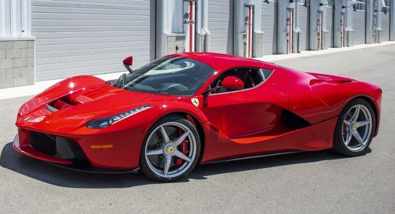 Что быстрее: Ferrari или Lamborghini - отзывы владельцев, расход топлива, фотографии